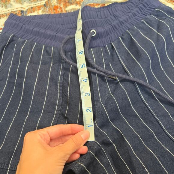 Athleta Stripe Bali Linen Crop Blue Linen Blend Pants Drawstring Size 2 - Picture 6 of 9